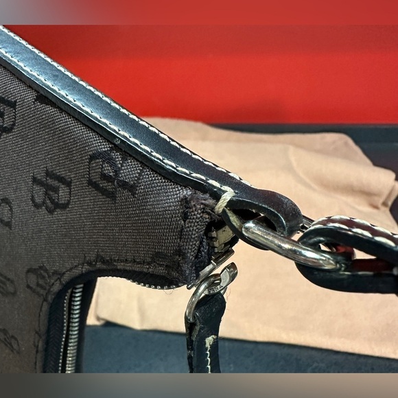 Dooney & Burke Small Gray & Black Signature Logo Handbag 8.5”x3”x5” - Picture 14 of 15